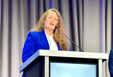 UCSF pediatric orthopaedic surgeon Dr. Coleen Sabatini receives prestigious Humanitarian Award from POSNA