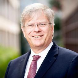 Headshot of Thomas Barber, MD