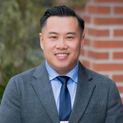 Headshot of Evar Saelee, MS, PA-C