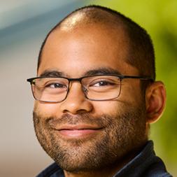 Headshot of Zachary Thompson