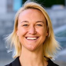 Headshot of Kelly Bach, MD