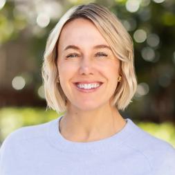 Headshot of Lindsay Orbeta, MS, RD