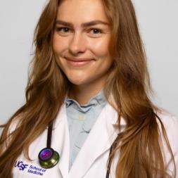 Headshot of Caitlin Hendricks