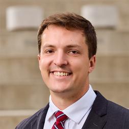 Headshot of Ryan Halvorson, MD