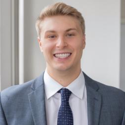 Headshot of Hunter Bohlen, MD